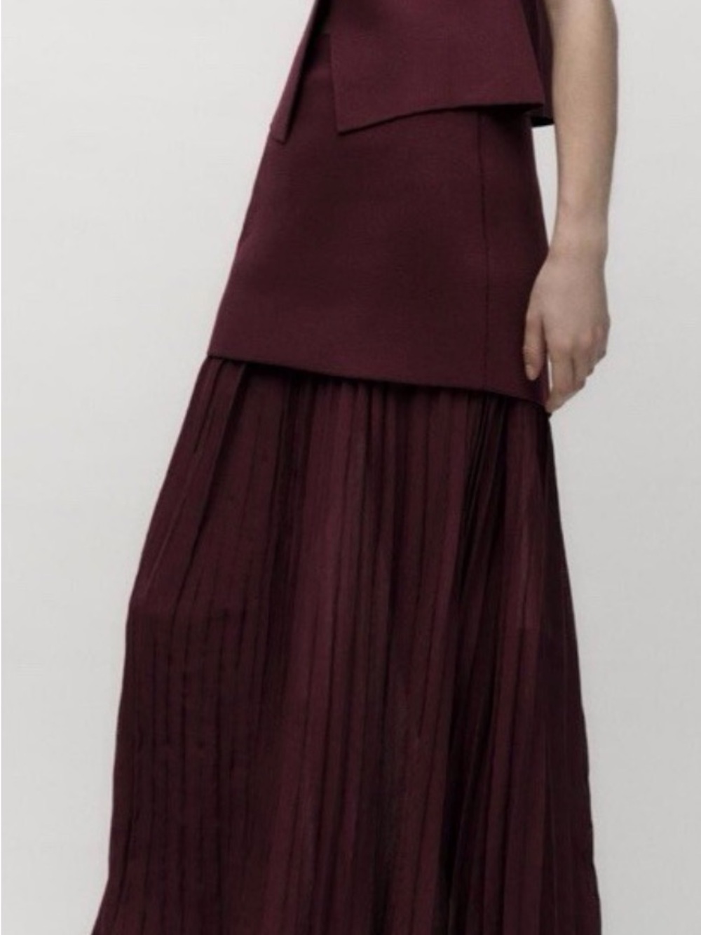 ZaraPleated Maxi Skirt in Deep Burgundy - Women/ size small - Picture 4 of 15